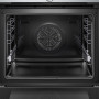 Foto van de binnenzijde van de Siemens HB673G0S1 inbouw oven