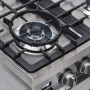 Een sterke 4,2 kW wokbrander bevindt zich linksvoor op het fornuis
