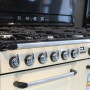 De Smeg TR4110CRNLK beschikt over de kenmerkende knoppen welke behoren tot de Tradizionale lijn.