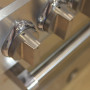De combinatie van het strakke design, de grote rvs knoppen en de grote stanggreep geven het fornuis een robuust design