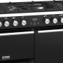 De vier ovendeuren van de Stoves Precision DX S1000DF EU BK zwart fornuis zijn van geblindeerd glas