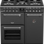 De Stoves Richmond DX S900DF EU CB Ant antraciet fornuis is voorzien van drie ovens