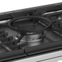 Dankzij de meegeleverde wokriing blijven ook pannen met een bolle bodem staan op het Stoves Sterling S900 DF rvs fornuis