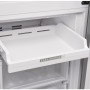 Praktisch is de uittrekbare zone bovenin het vriesgedeelte van de Whirlpool W7 821O OX koelkast