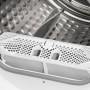 De filter bevindt zich onderin de trommel van de Zanussi ZDH8333P warmtepomp droger