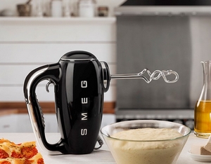 Smeg handmixer