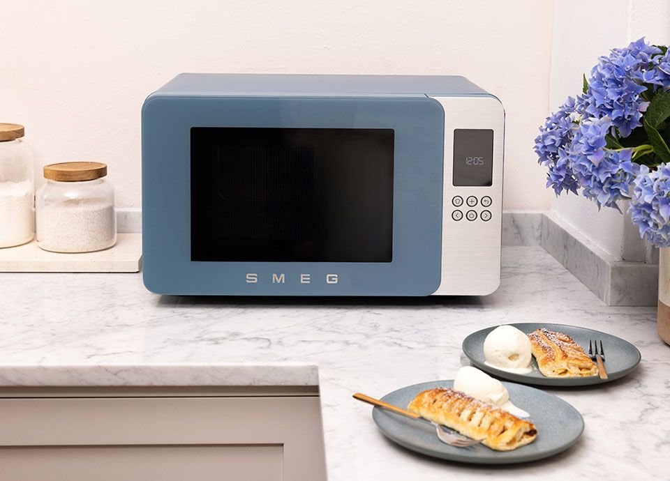 Smeg vrijstaande magnetron MOC serie