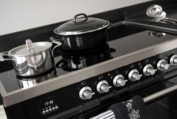 Verschil tussen Smeg, Boretti, Bertazzoni, Stoves en Steel fornuizen