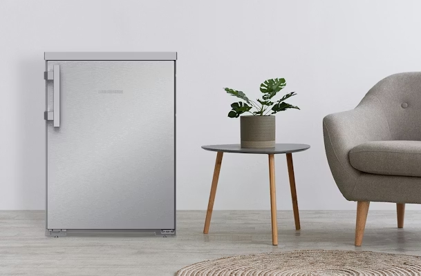Liebherr tafelmodel koelkast in een moderne keukenopstelling